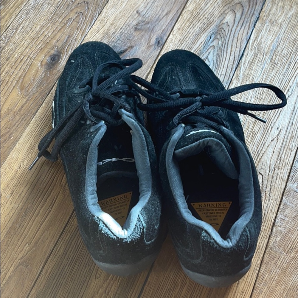 Oakley men racing  shoes